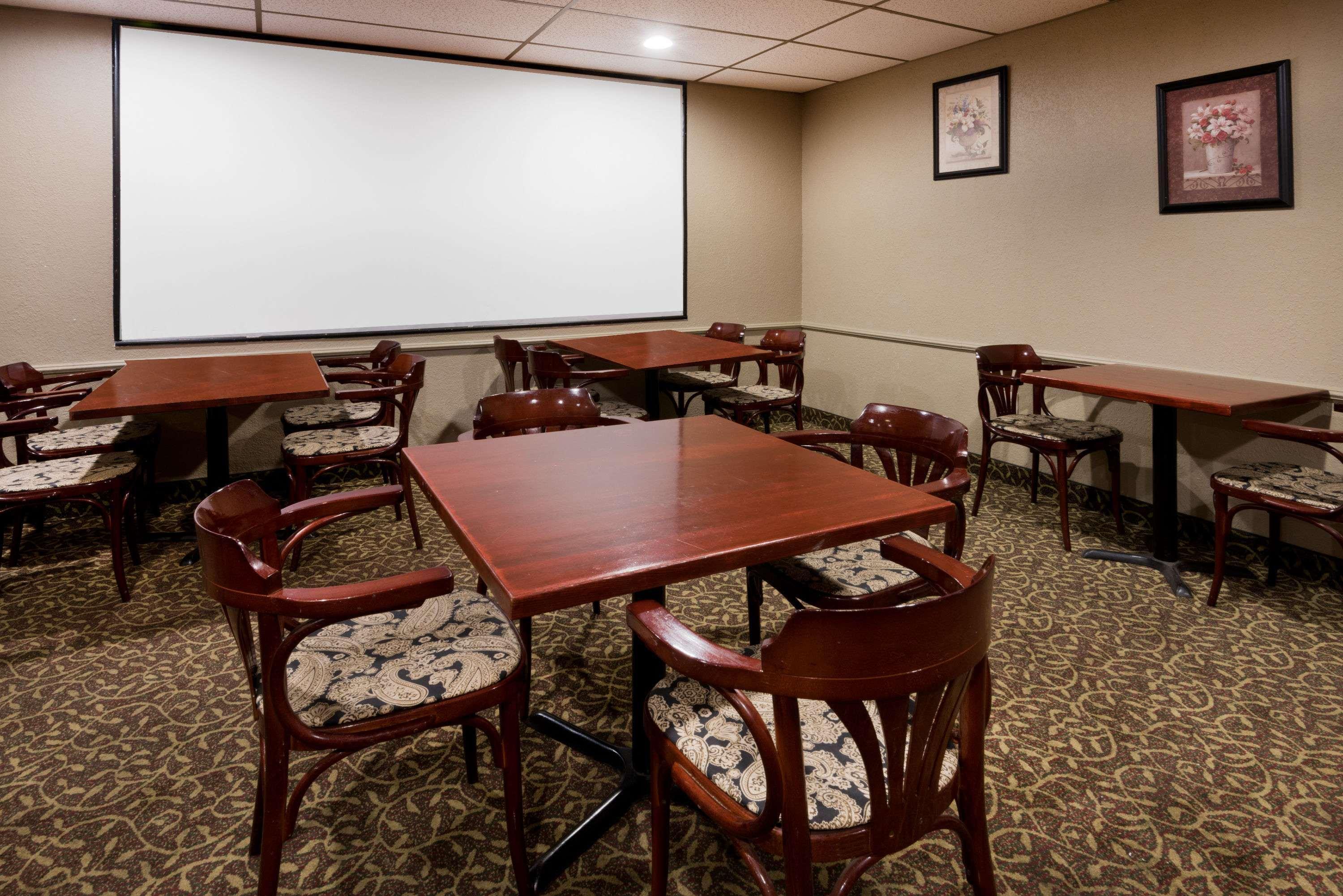 Days Inn by Wyndham Batavia Darien Lake Theme Park Bagian luar foto
