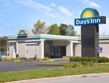 Days Inn by Wyndham Batavia Darien Lake Theme Park Bagian luar foto